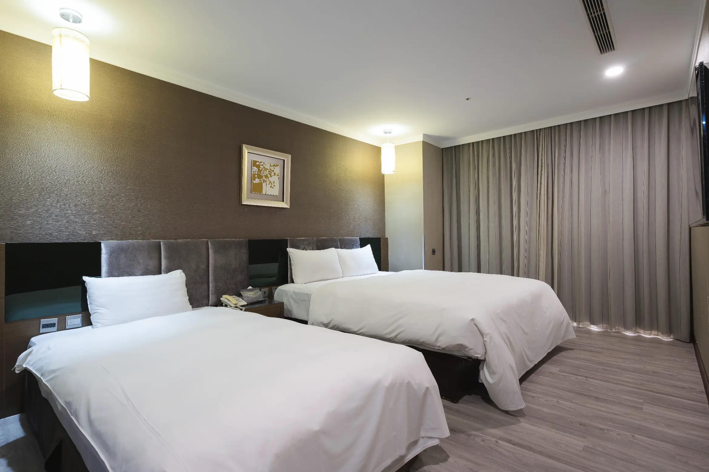 湖月三人房(一大一小床)